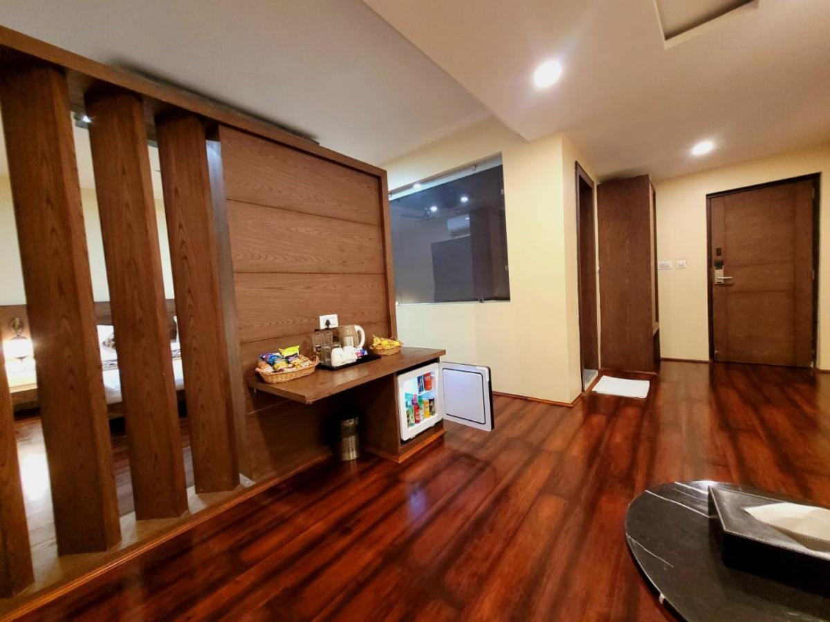 Hotel Green Rooms, Vintage Luxury Near Dal Lake Srīnagar المظهر الخارجي الصورة