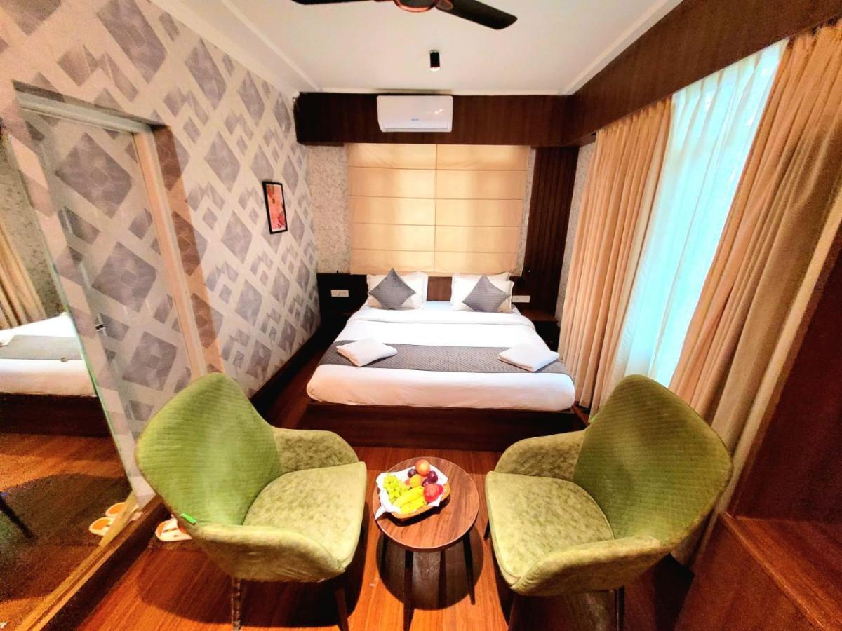 Hotel Green Rooms, Vintage Luxury Near Dal Lake Srīnagar المظهر الخارجي الصورة