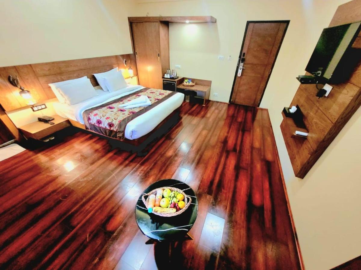 Hotel Green Rooms, Vintage Luxury Near Dal Lake Srīnagar المظهر الخارجي الصورة